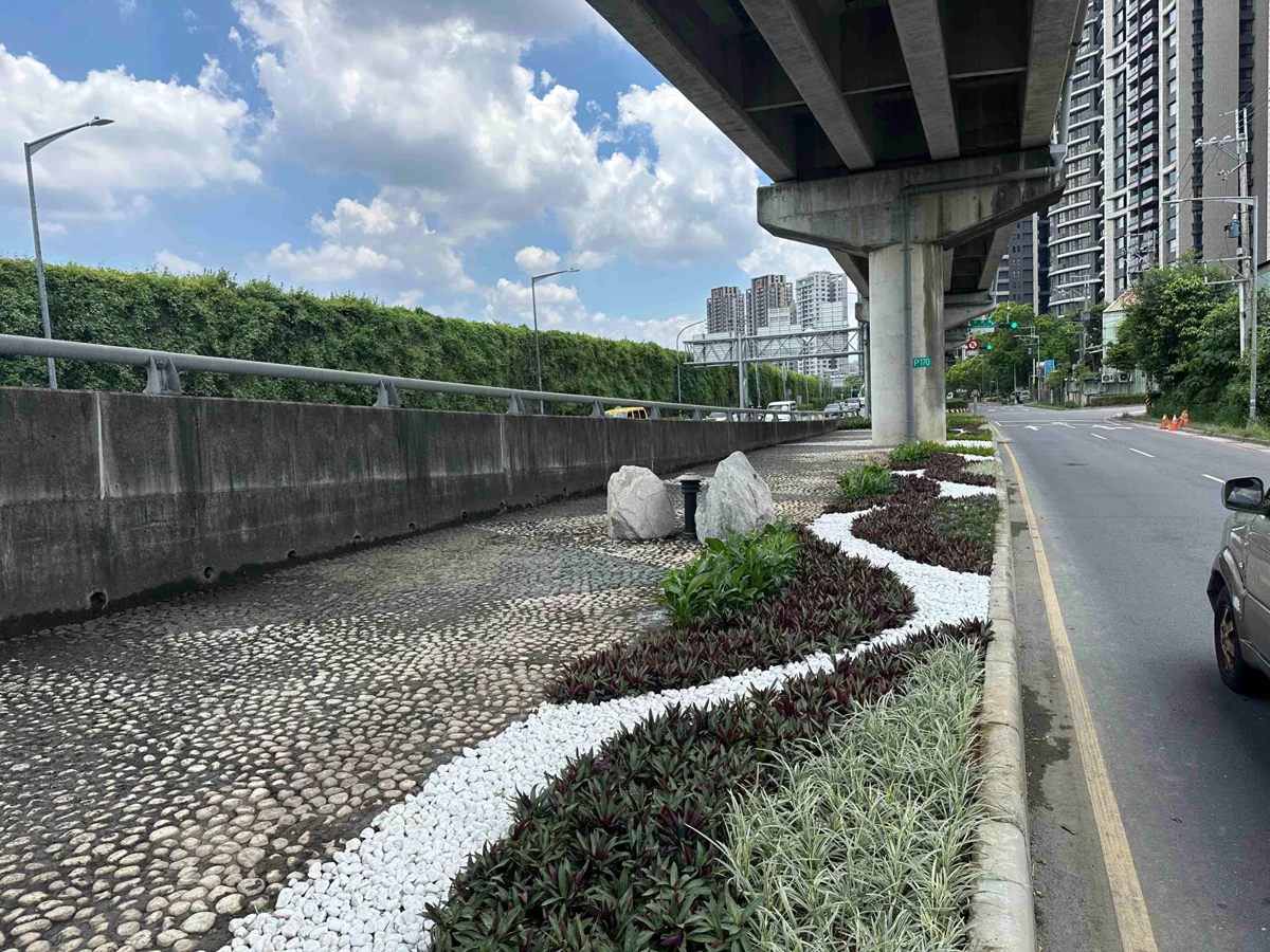 中和高架橋下大變身!新北景觀處打造「低碳綠廊」兼顧行車安全與美學