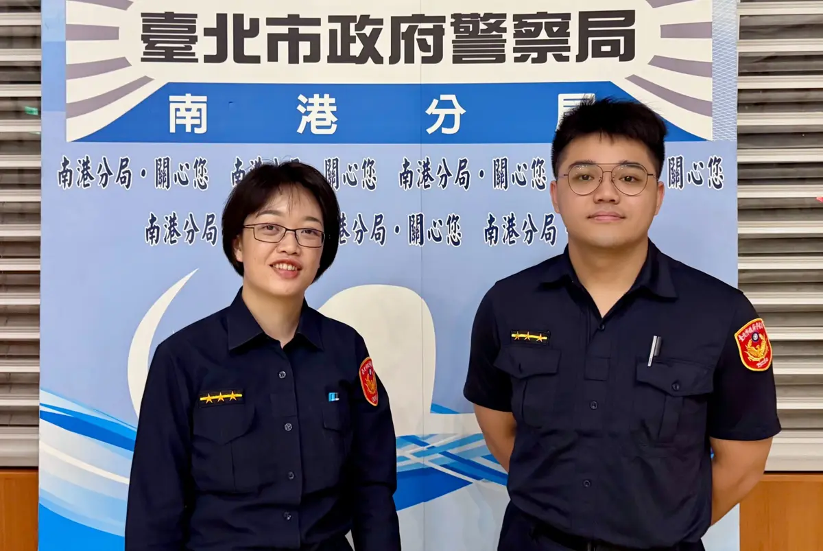 南港街頭上演溫馨一幕!老婦迷途坐分隔島,暖警靠「一張發票」神助攻秒尋回家人