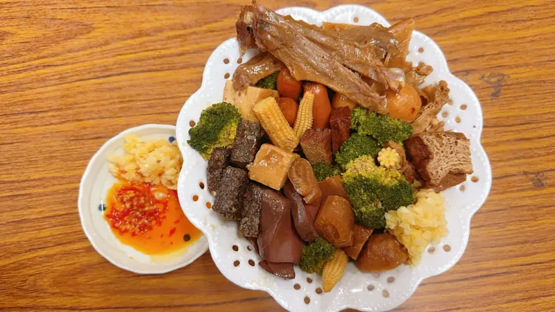 網友推花蓮秘醬滷味:冷滷再加蒜超適合 大呼「這個我可以」