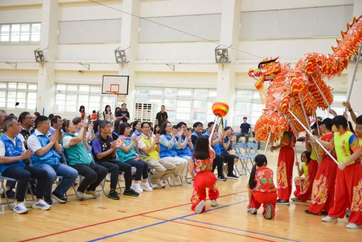 苑裡11校學子登台!2026苗栗藝術下鄉巡迴開跑 舞龍國樂秀才藝