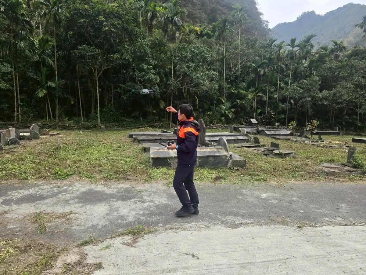 茂林清明掃墓防火出新招！無人機化身空中鷹眼 全天候監控防山林大火