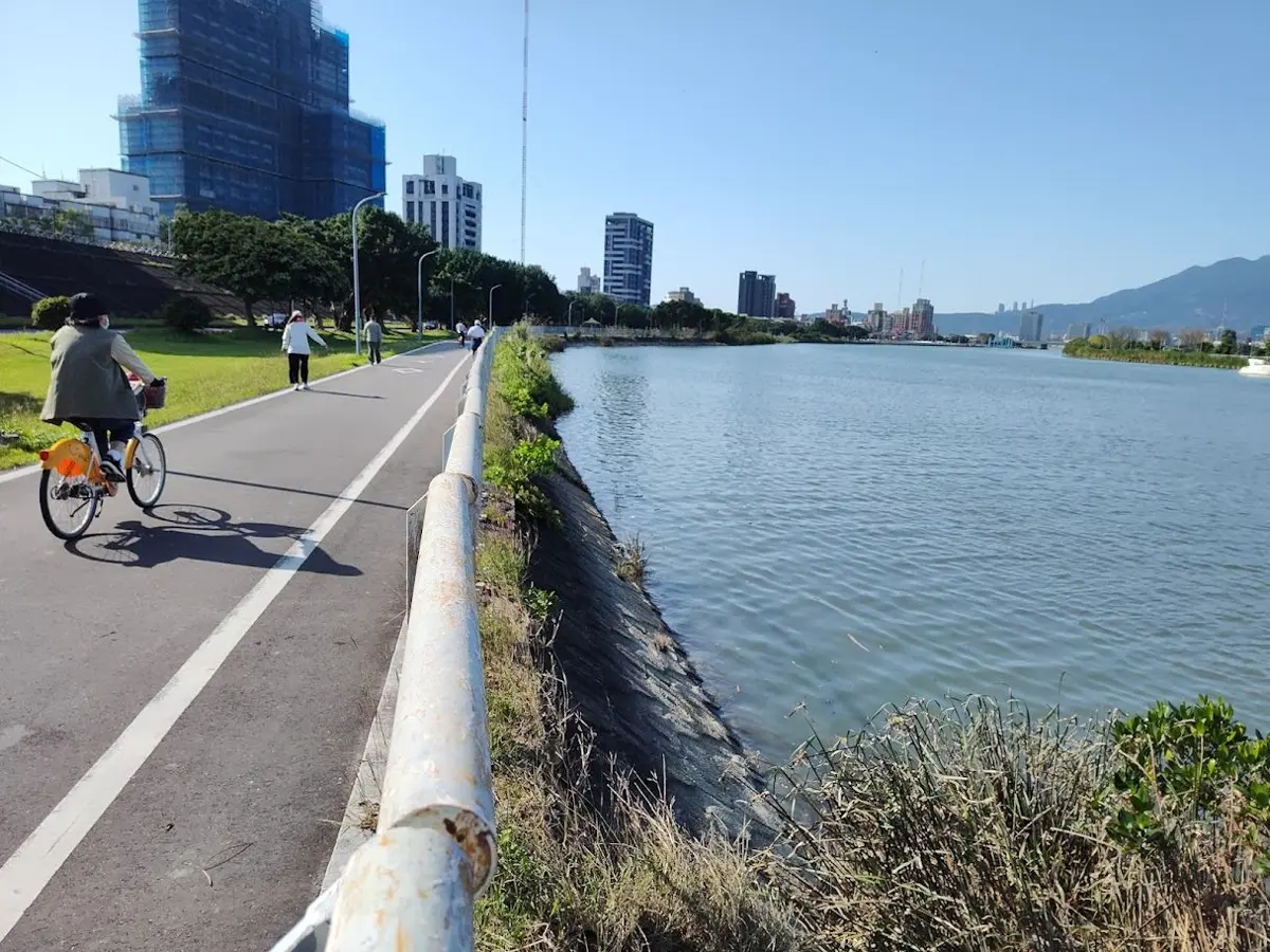 斥資4800萬!北市府改造基隆河士林段水岸,自行車道、狗公園將換新貌