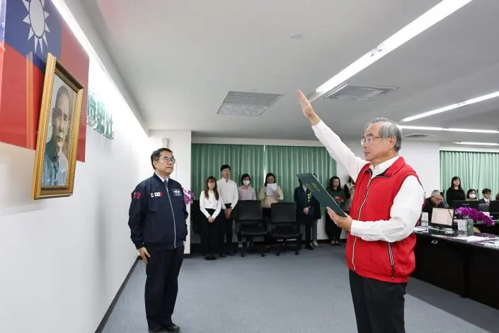 台南消防局長交接!楊宗林接棒扛重任,黃偉哲期許打造更安全城市