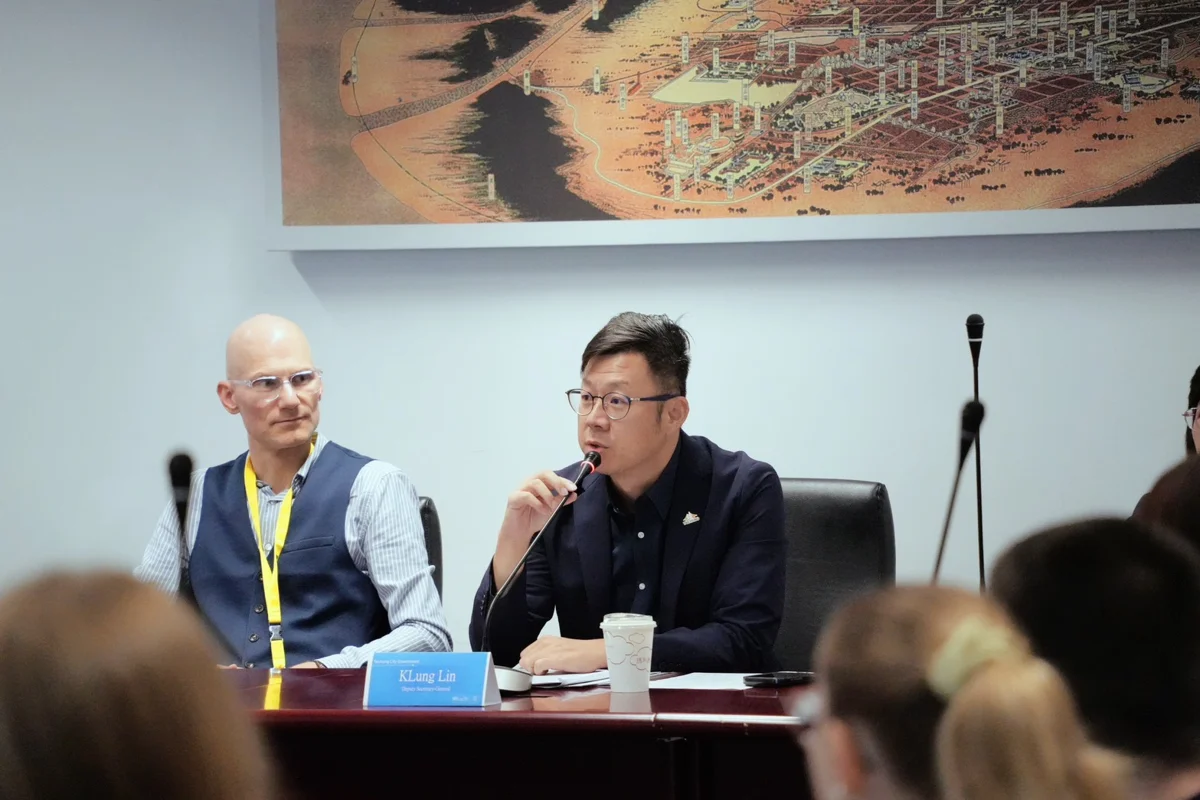 瑞士頂尖學府EMBA團二度來訪!台中市府秀AI治理與精密製造實力