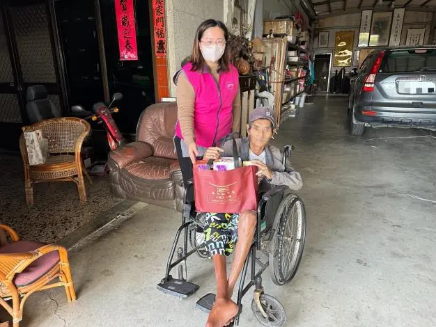 台南春節送暖!首廟天壇聯手毒防中心,助藥癮弱勢家庭過好年