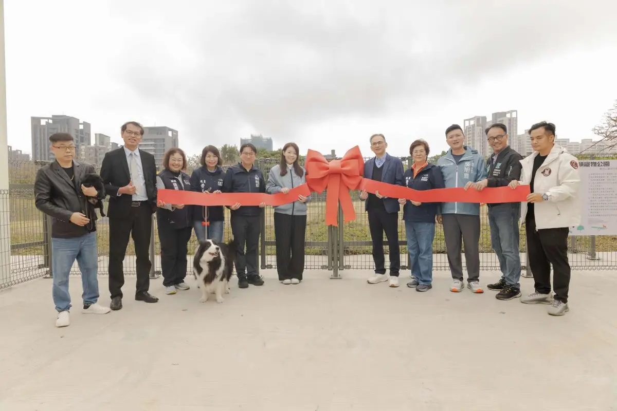 新竹毛孩嗨翻!樹林頭狗狗公園今啟用 高虹安揭「一區一寵物公園」新進度