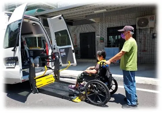 花蓮縣復康巴士2025元旦起全免費!52輛專車陸續上路,身障朋友就醫更方便