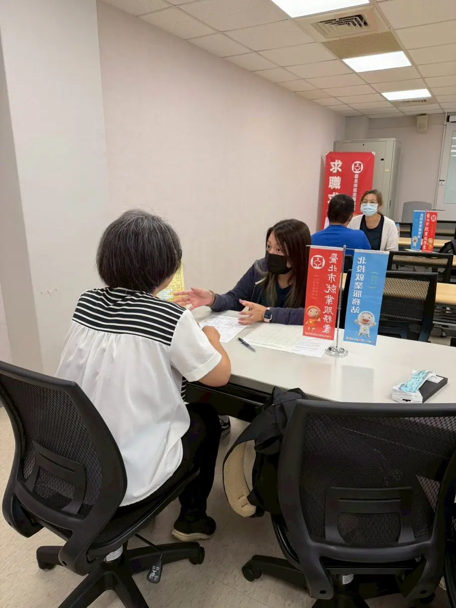 北市徵才起跑!YouBike夜班上看近5萬、長照時薪650元 逾千職缺週二開搶