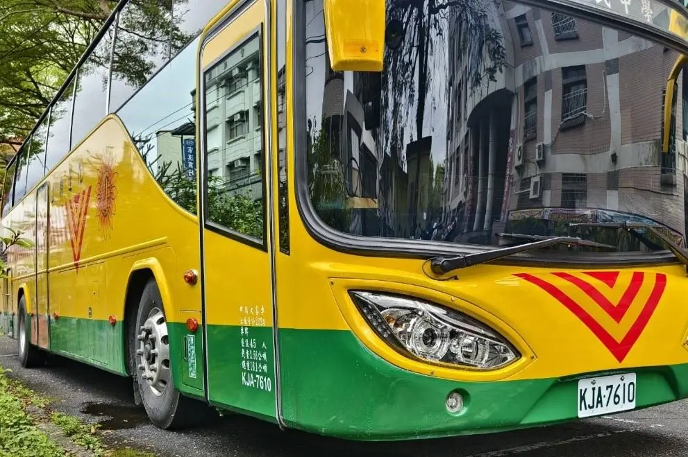 花蓮縣37部交通車汰換 提升學童通學安全