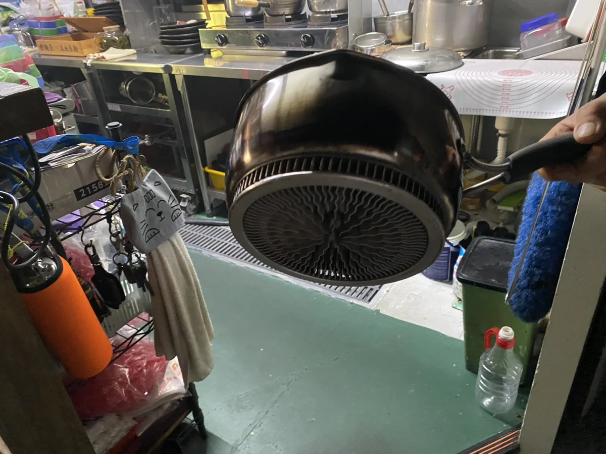 高雄前鎮拉麵店驚傳火警！老闆燒水忘記關險釀禍 消防局籲「這款爐具」能救命