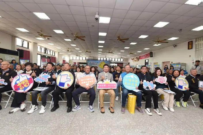 竹南座談會拍板!鍾東錦宣布2027台灣燈會重大變更,高鐵特區成唯一主展場