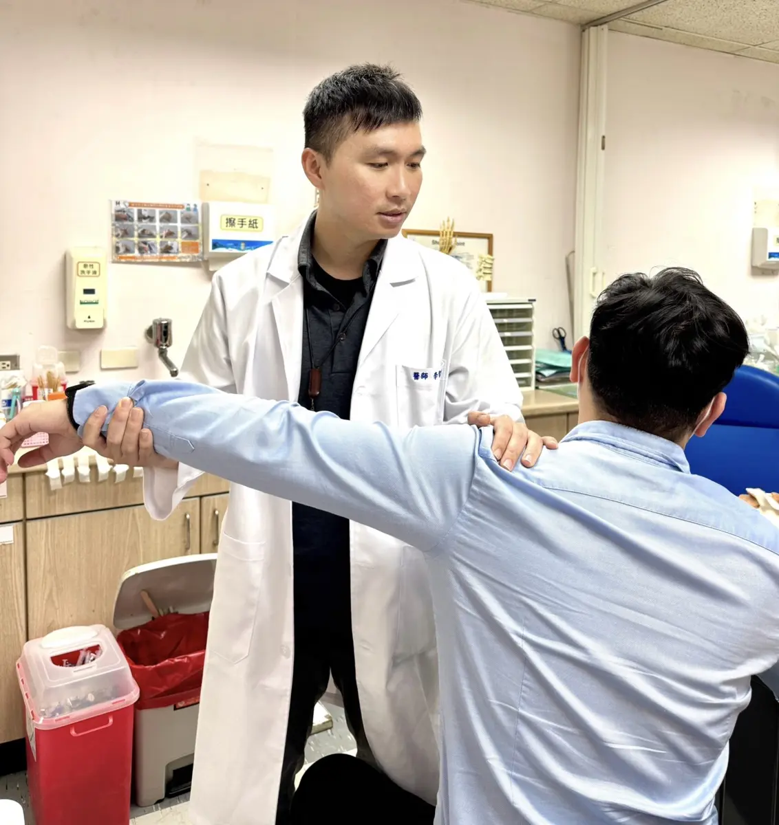 過年爽吃竟釀五十肩?醫揭元宵後「肩膀卡死」高峰元兇:連續糖彈
