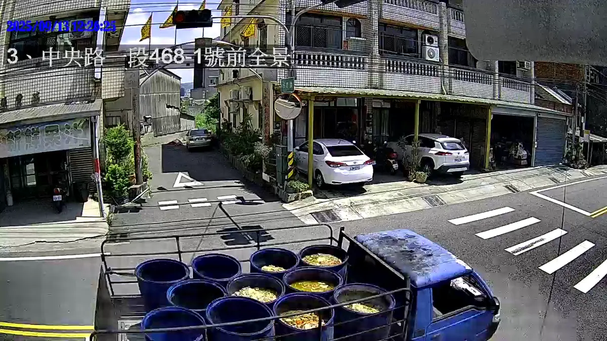 台中廚餘車「臭氣沖天」不加蓋!環保局重罰7業者 嚴防非洲豬瘟擴散