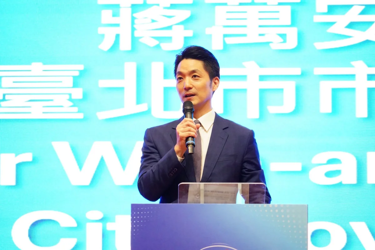 蔣萬安出席加盟協會30週年晚宴:北市招商有成 助臺灣品牌躍上國際