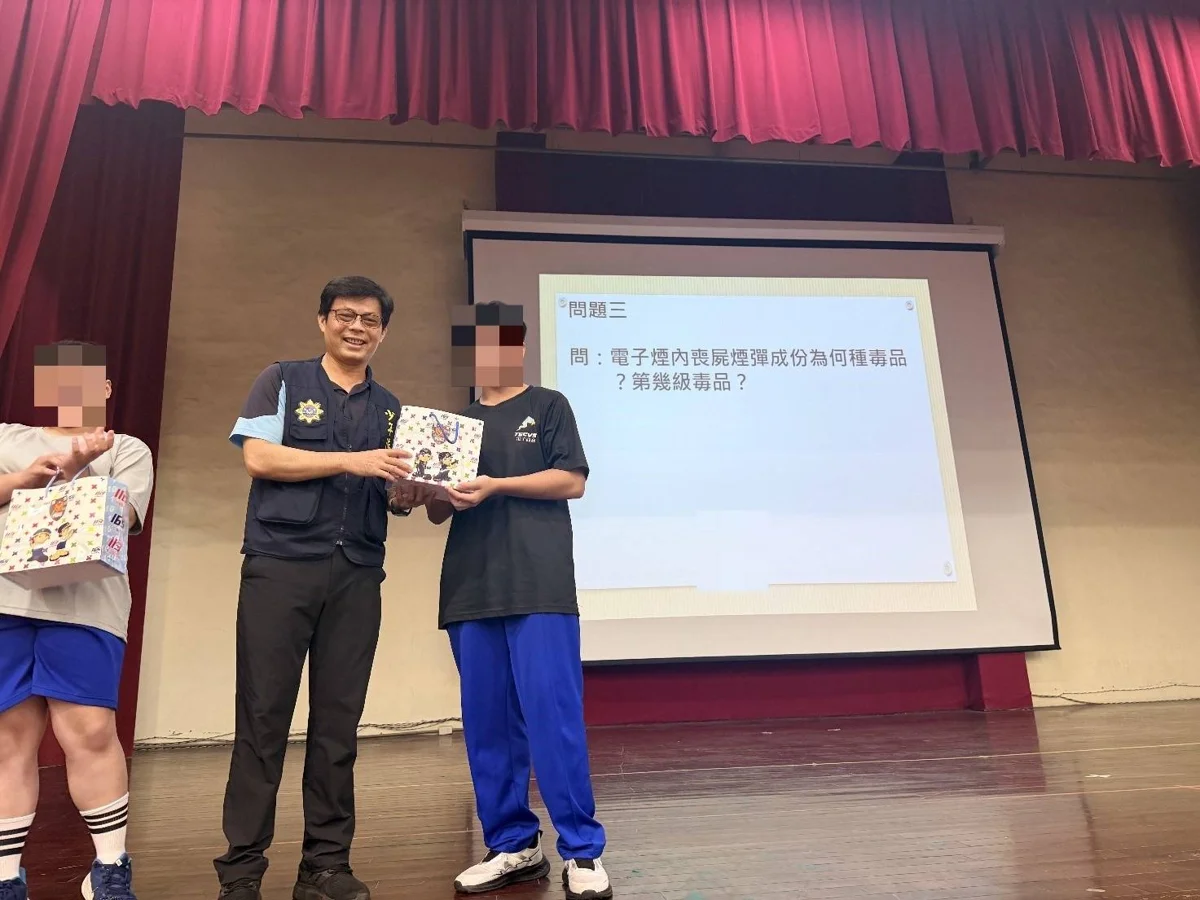 喪屍煙彈偽裝電子煙入侵校園?臺東少年隊前進東商宣導防毒與防詐