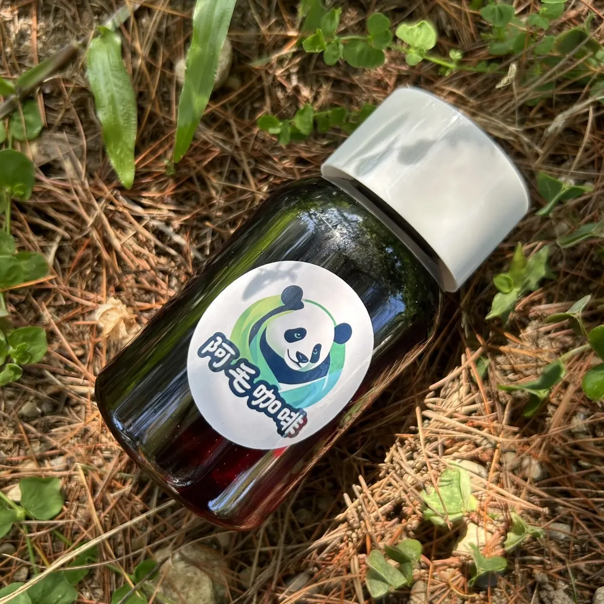 完美夏日解暑飲品:慢速滴濾工藝的冰滴咖啡,讓每一口都是精緻生活的展現