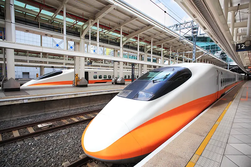 高鐵助攻2025燈會 交通旅遊一站式服務