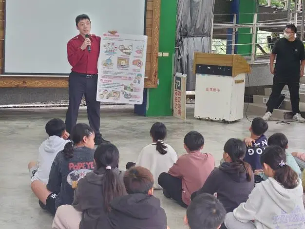 煮食忘關火、毒蛇咬傷怎辦?苗栗象鼻國小防災課超實用,消防員親授保命3大招!