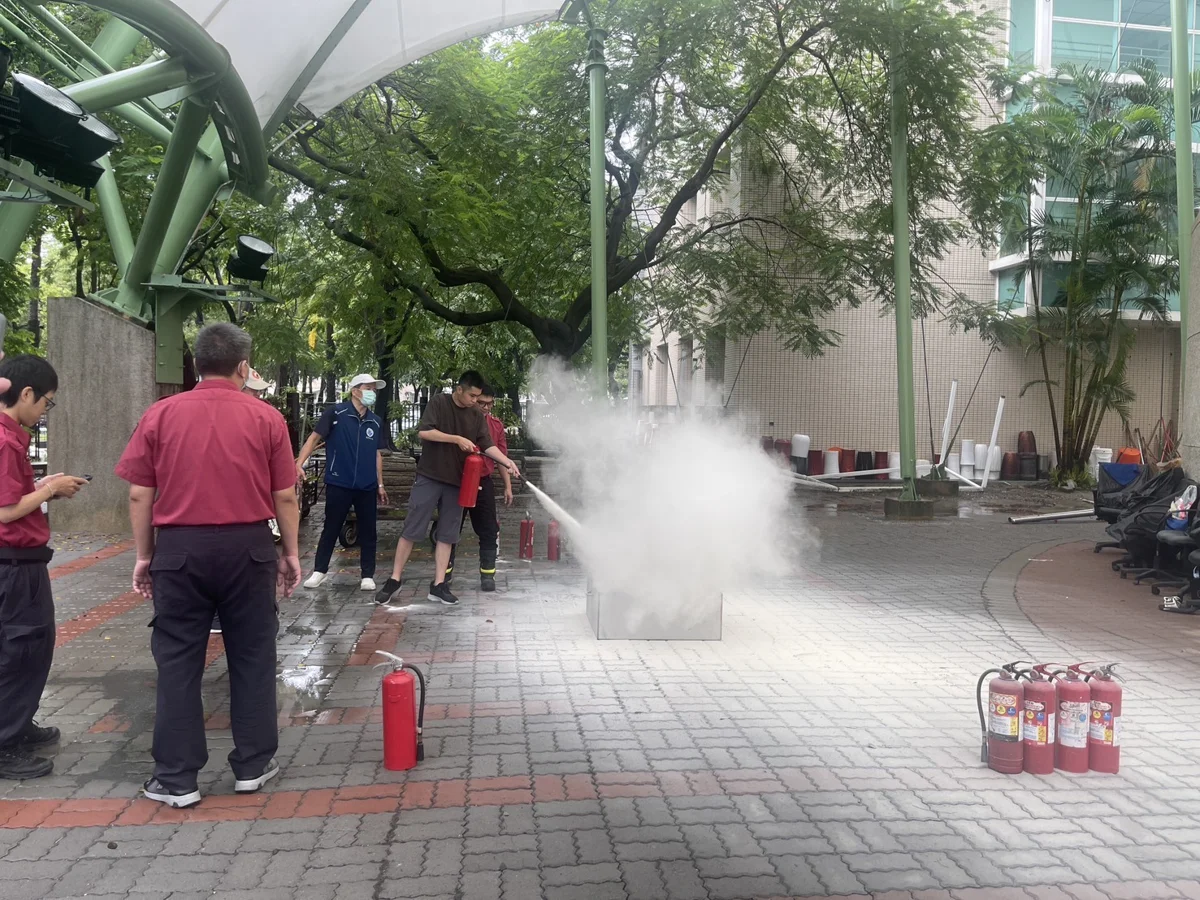 高醫大新生必學!消防局親授3大防災保命招 遠離鋰電池火害