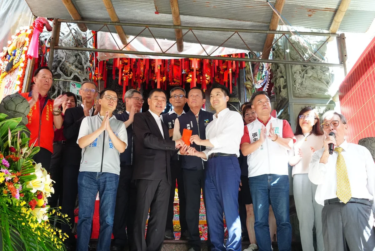 北市消防危險加給提高至1.3倍！蔣萬安參拜臺北火聖廟 義消預算再增700萬