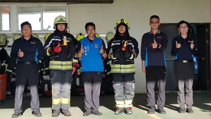 苗栗消防薪火相傳!頭份分隊迎新血 師徒制儀式象徵責任傳承