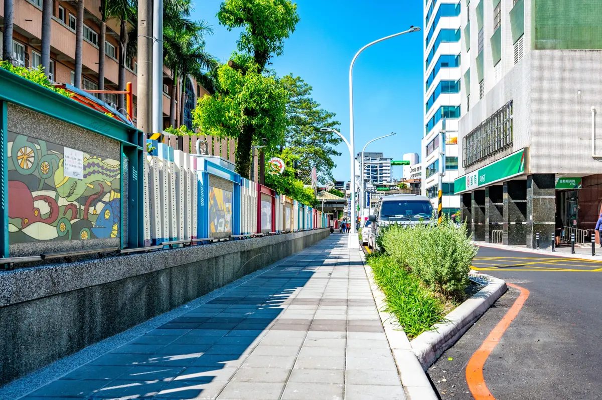桃園通學步道升級!民權路、成功路新貌啟用,學童上學更安全
