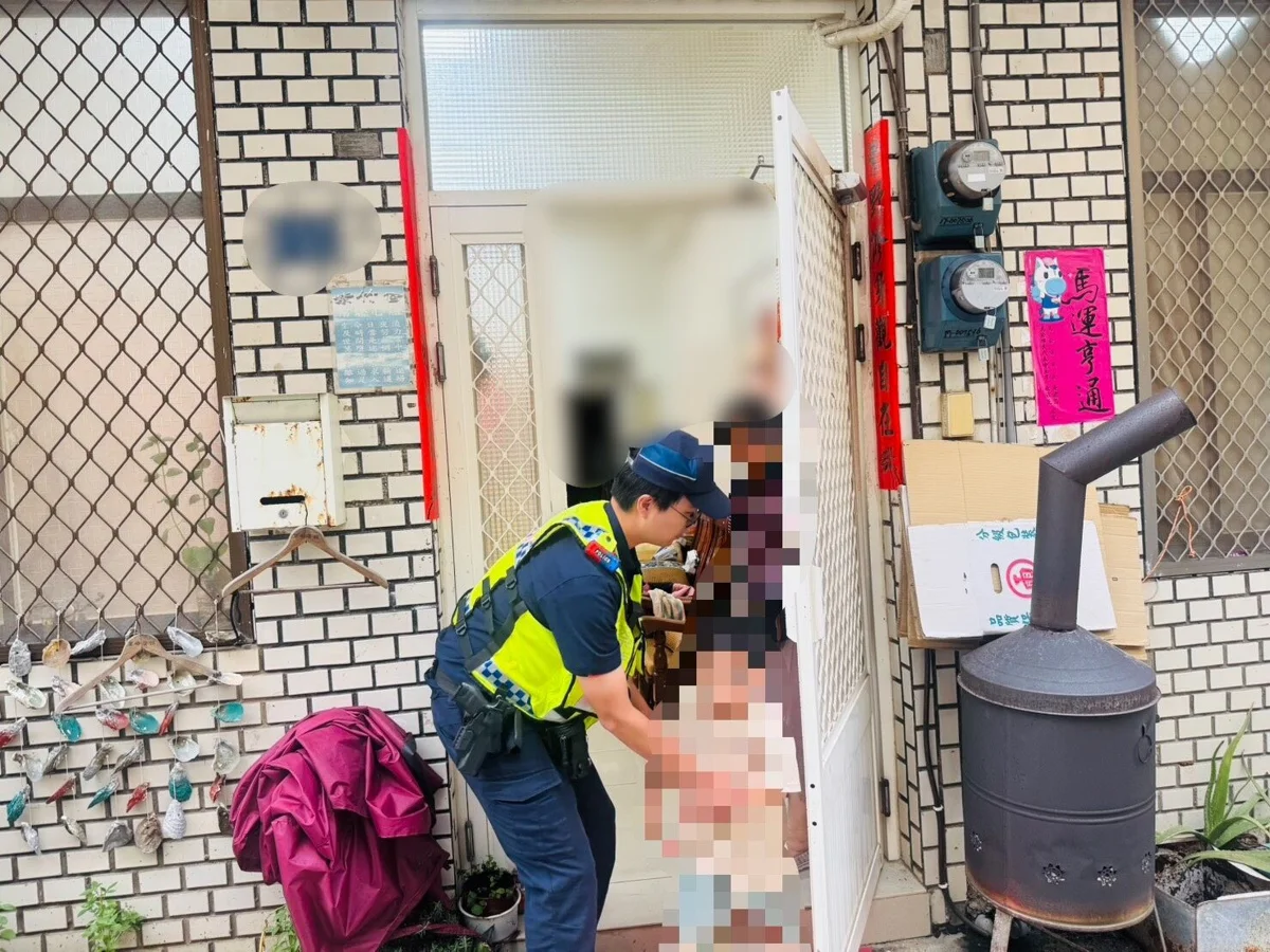 5歲童想看恐龍展溜出門迷路!馬公警挨家挨戶尋人助返家