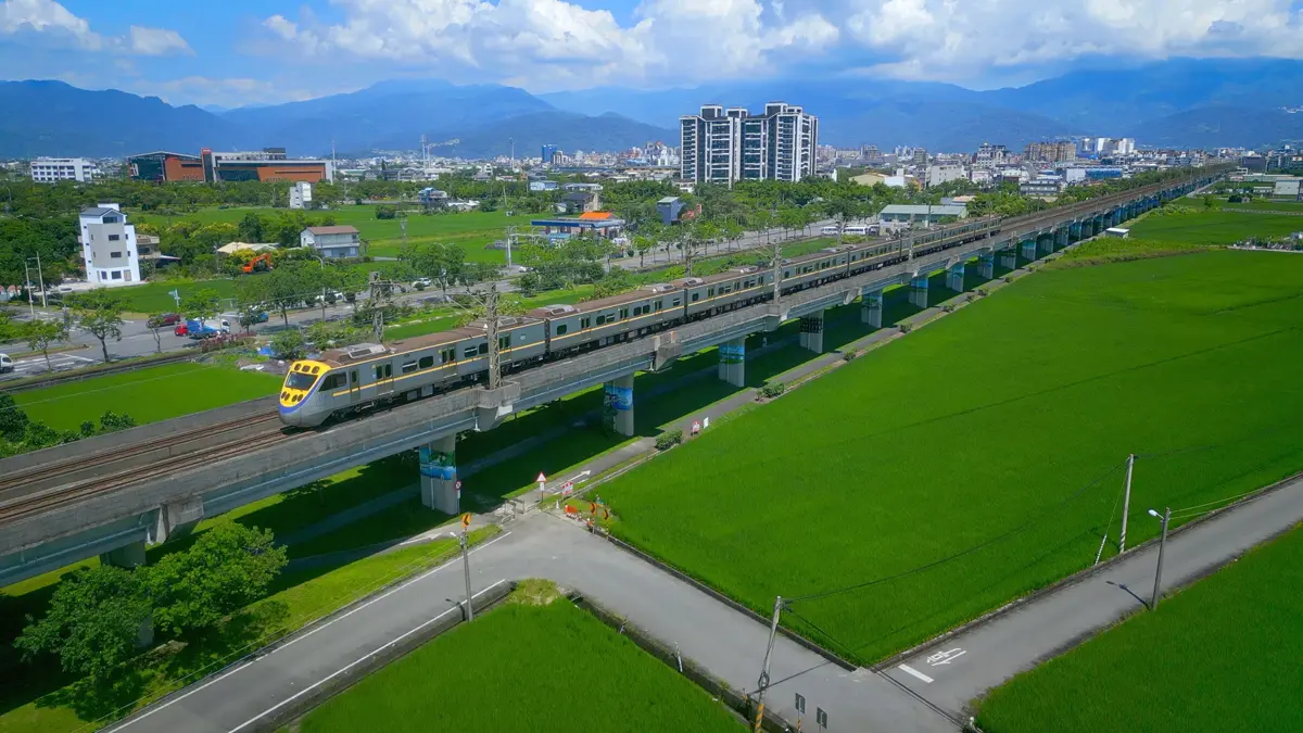 苦等33年!行政院拍板宜蘭羅東鐵路高架化 斥資501億告別9處平交道