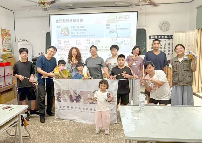 遇到落巢小鳥怎麼辦?金門野生動物救援專家親授「3步驟」正確處理
