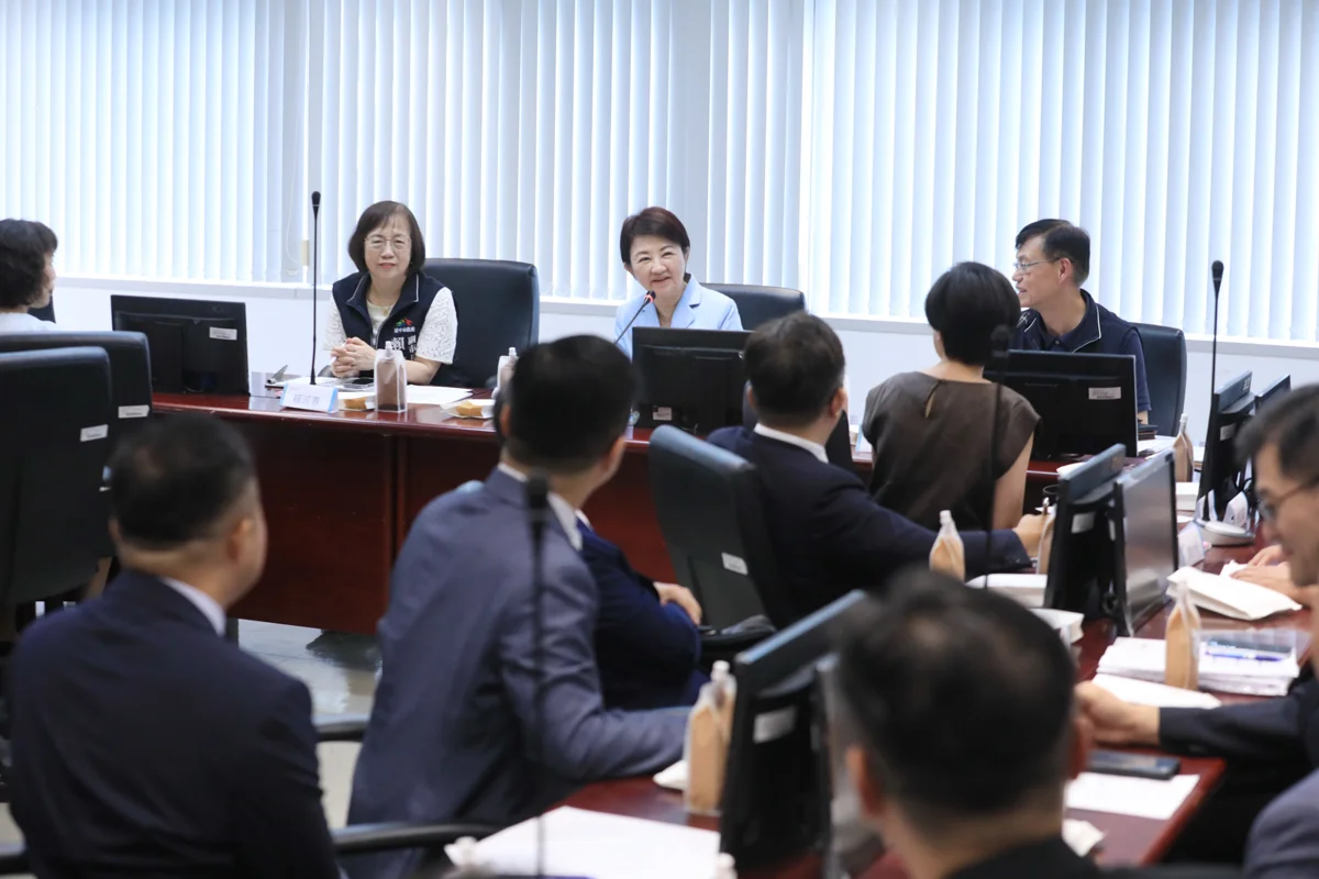 台中市狠砸破30億升級校園!盧秀燕勉27名新任校園長打造優質學習環境