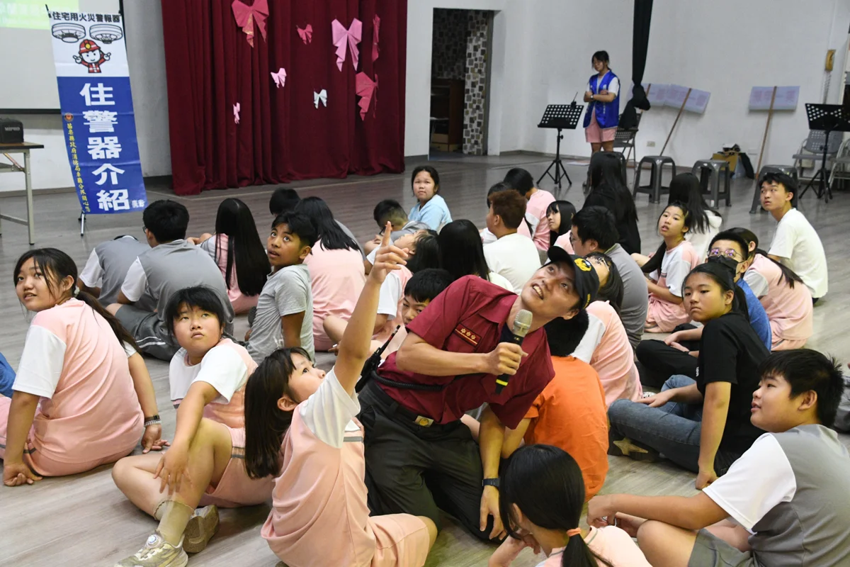 卓蘭高中迎來消防震撼教育!CPR、AED實作急救技能一次點滿