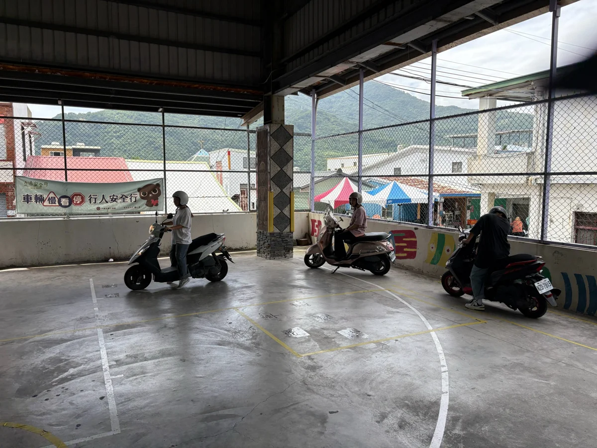 偏鄉考照免奔波!臺東監理站前進太麻里 大武警助陣宣導交安