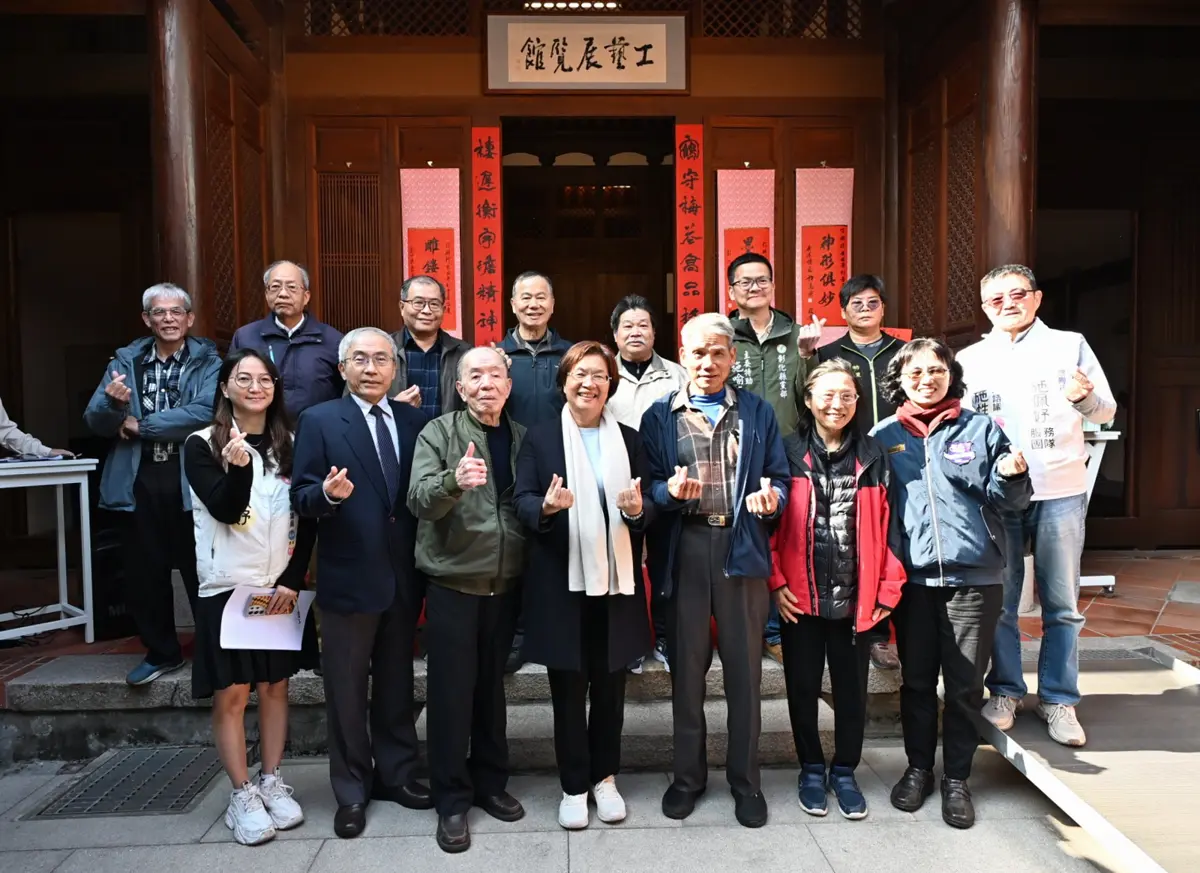 國寶級大師黃國書回鄉辦展!30年前「絕版鹿港街景」鋼筆畫首度曝光