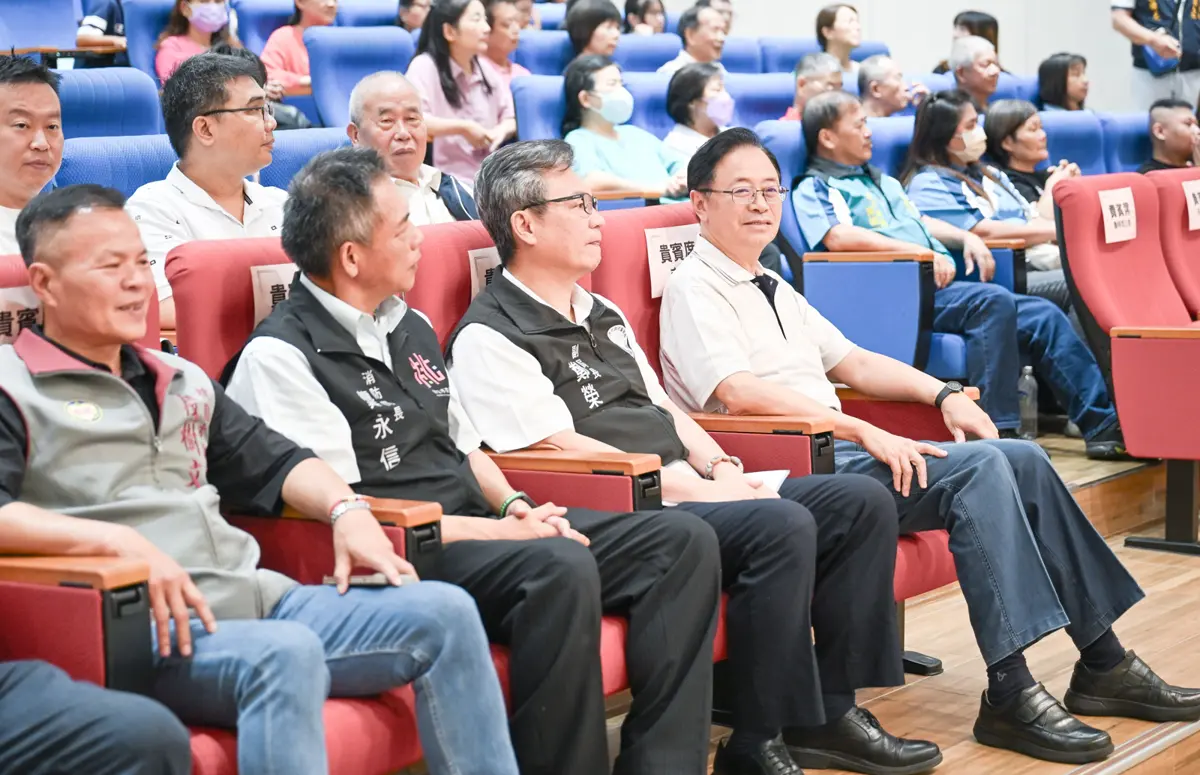桃園公益觀影《BIG》逼哭硬漢警消!張善政:家人平安是最大幸福