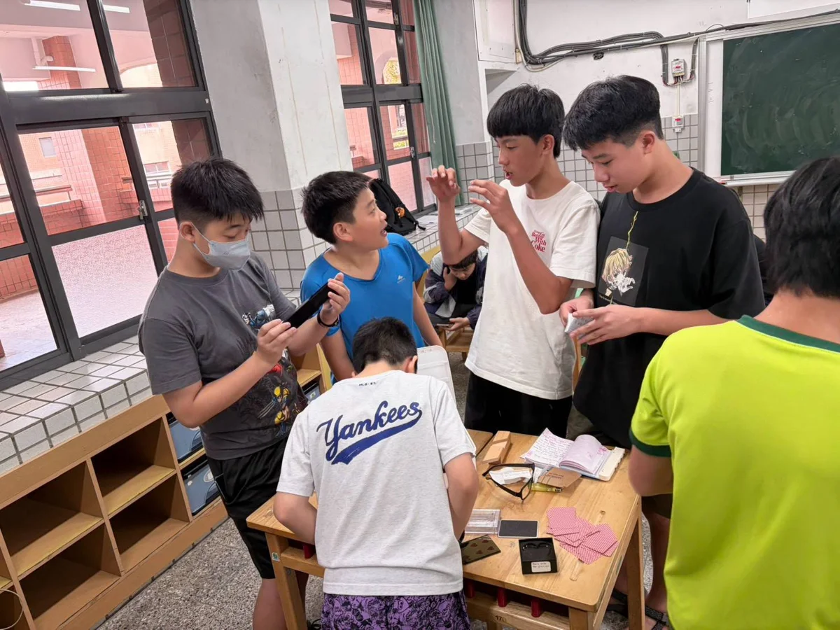 暑假英語這樣玩!北投國中攜手文化大學推10天夏令營 魔術、密室逃脫讓學生大膽開口說