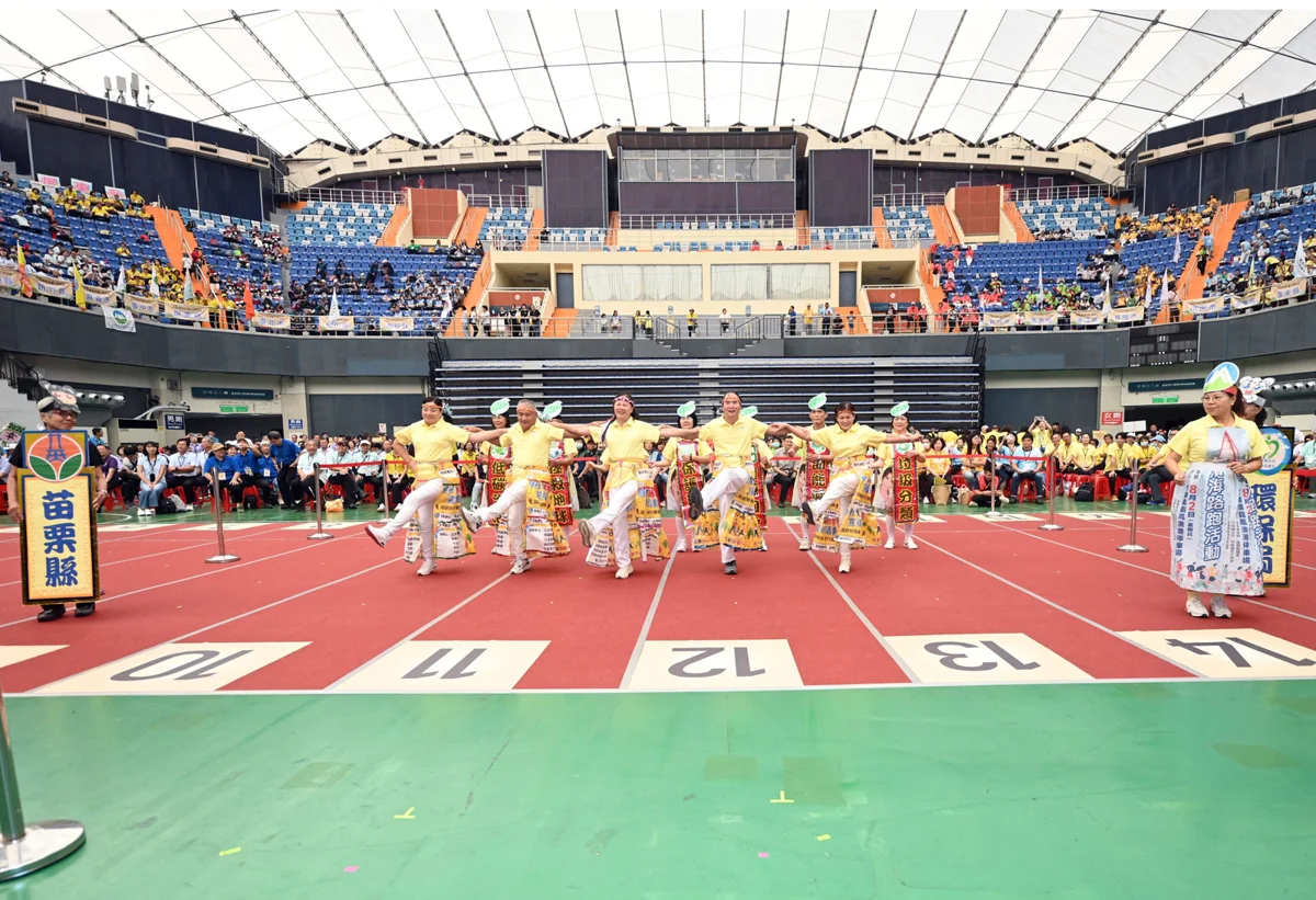 全國2,000名環保志工齊聚苗栗巨蛋!響應無塑生活,縣府順勢預告2027台灣燈會