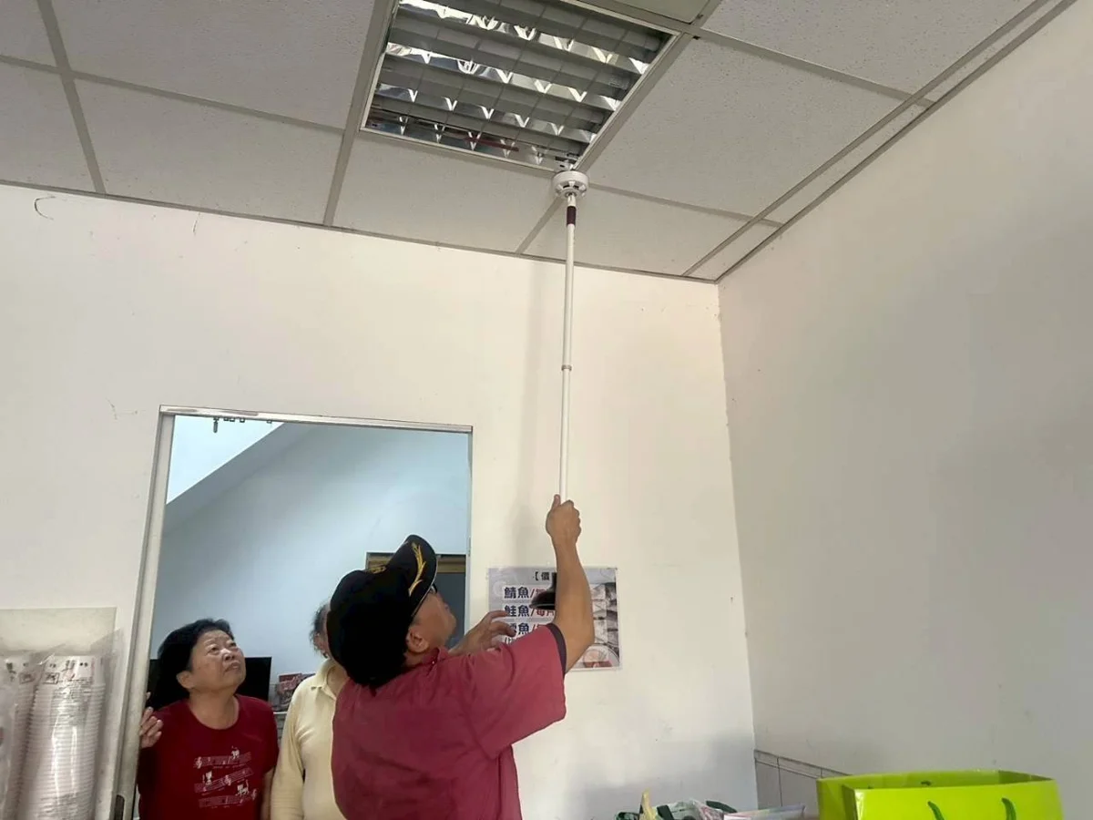 【前鎮速報】守護弱勢!前鎮消防隊免費到府裝住警器,最高罰3萬這規定不可不知