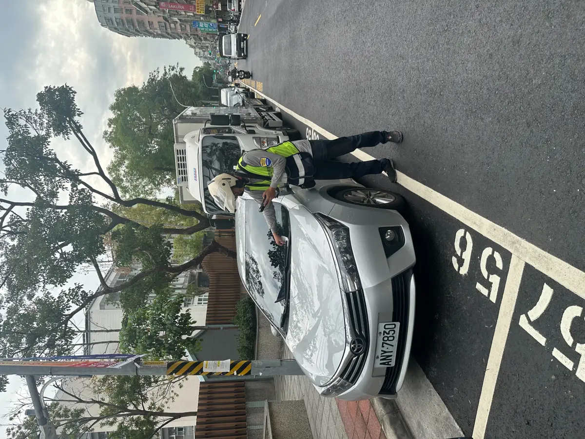 新北車主注意!路邊停車繳費週末大當機,10大行動支付全暫停服務