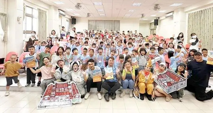 金門版「巧虎」?原創繪本改編兒童劇《樂樂的一天》巡演,萌翻金城、金湖幼兒園!