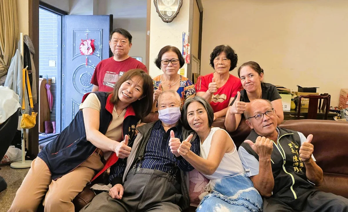 林口百歲夫妻首度曝光!區長登門送重陽禮 長壽秘訣大公開