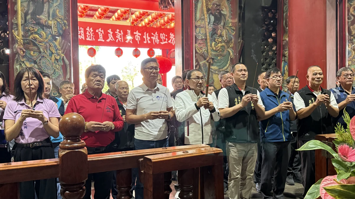 恭祝顯應祖師聖誕!侯友宜赴林口頂福巖參香 肯定傳承「林口迓老祖」信仰
