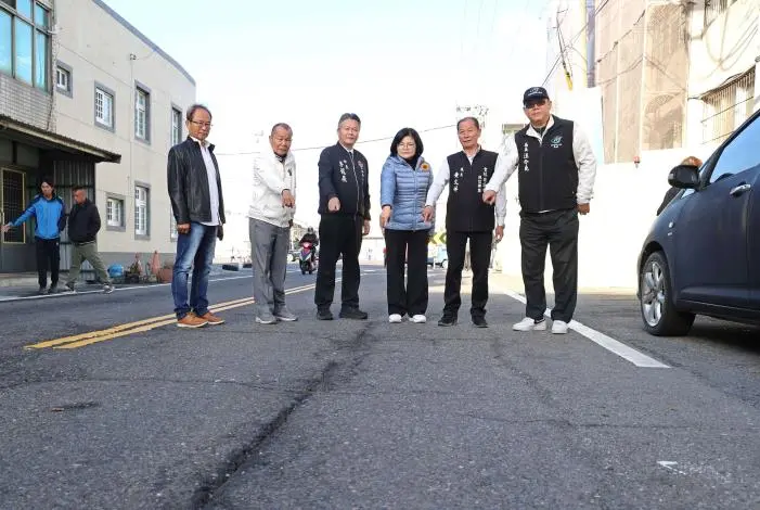 雲林口湖人注意!斥資460萬改善下崙村危險路面 拚2026農曆年前還路於民