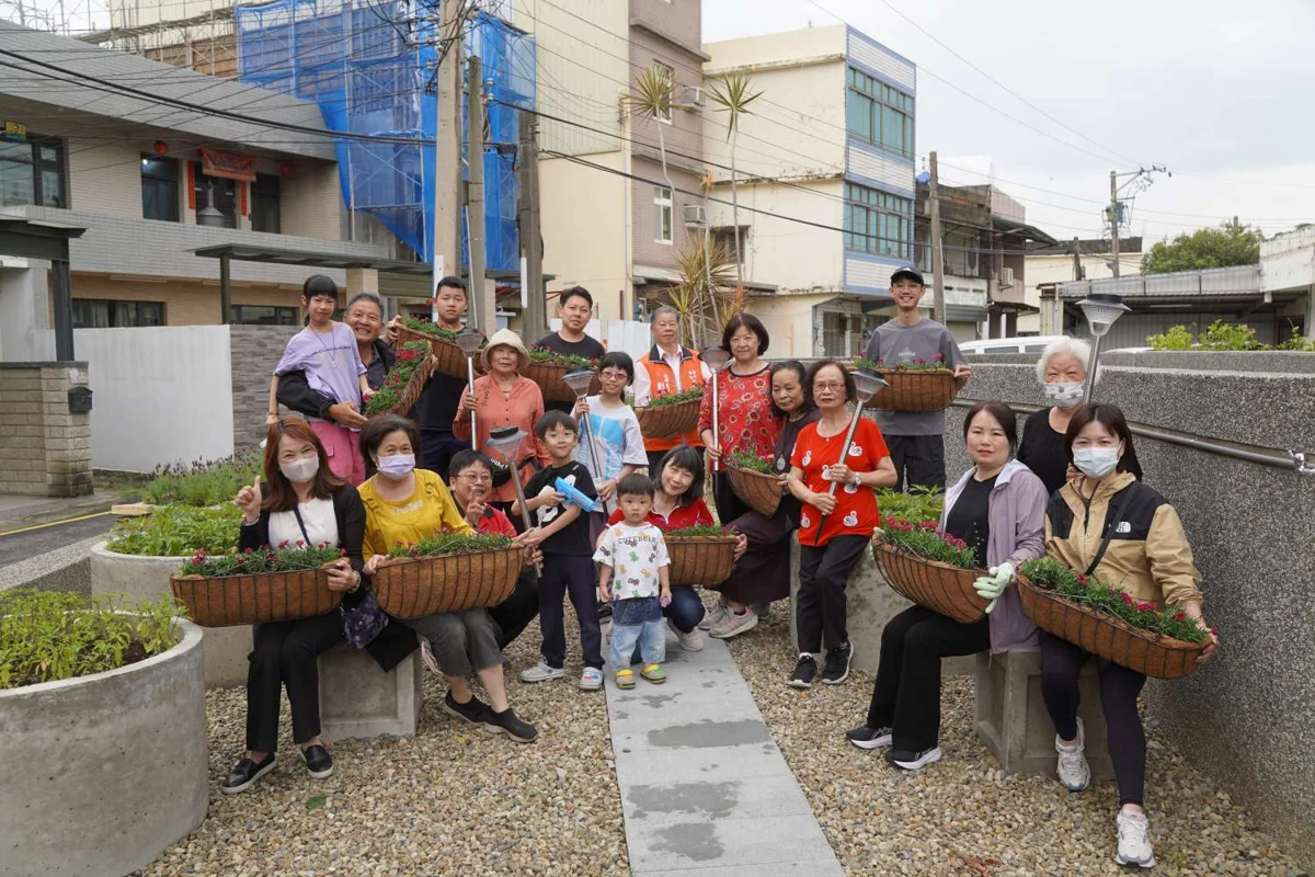【2026最新】閒置角落大變身!新竹香山社區打造「免彎腰」共享花園