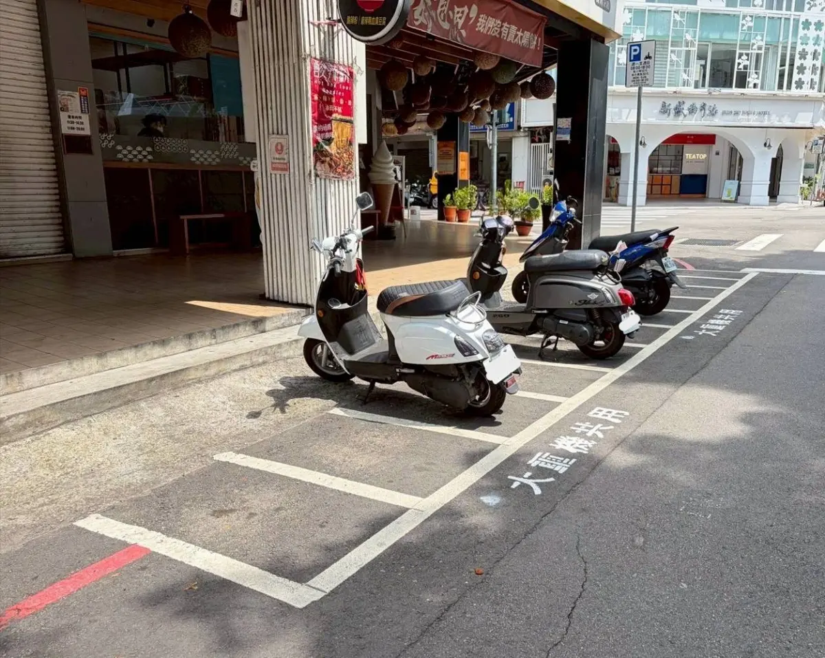 大重機族福音!台中5月起4大熱點試辦「路邊機車格」停車