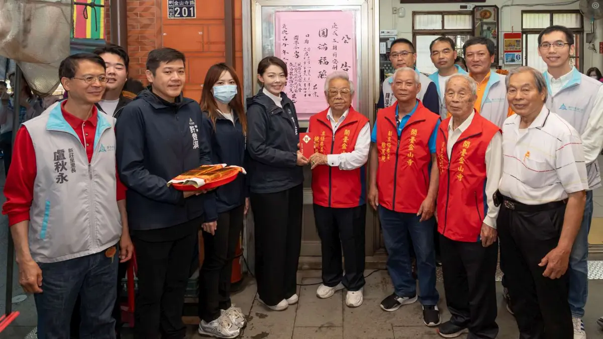觀音聖誕!高虹安赴新竹兩大廟祈福 讚許竹蓮寺、金山寺成社會安定力量