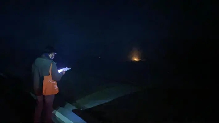 後龍田地燒雜草!濃煙蔽日惹民怨 環保局重罰、消防隊急滅火