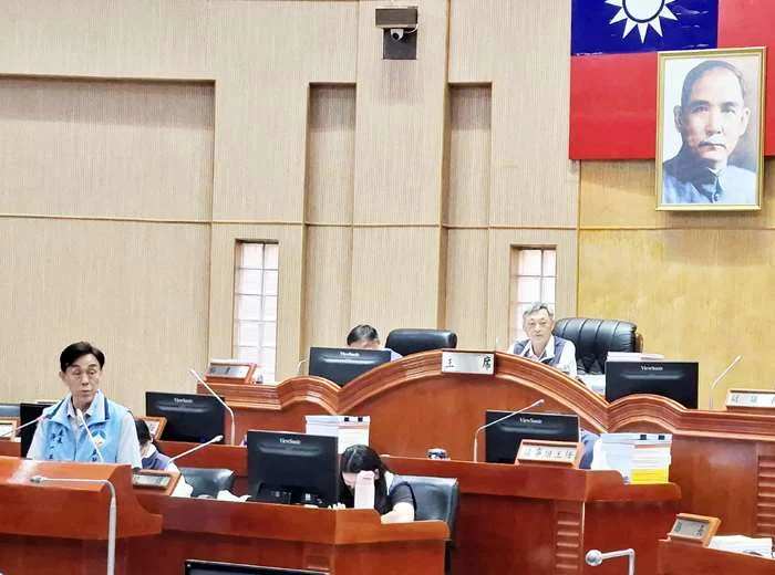 金門數位縣民卡開卡僅5千多張！議員促加強推廣、升級公托與獨老社福