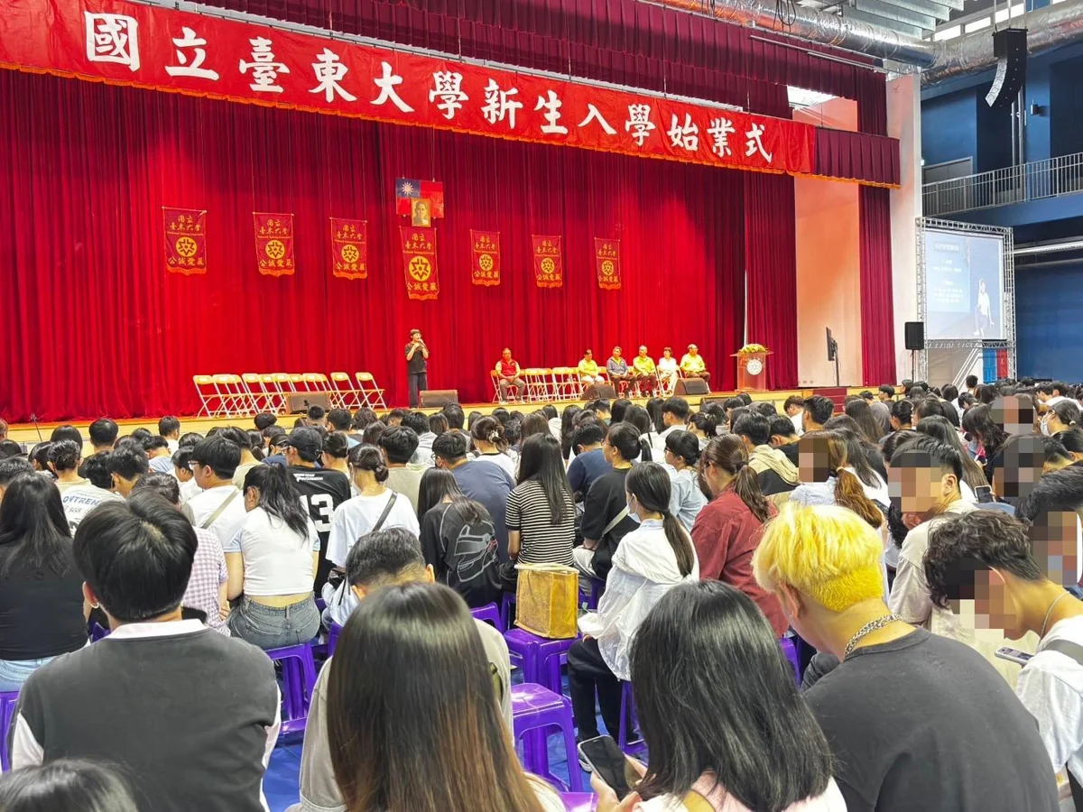 拒絕「喪屍煙彈」!臺東警前進東大新生始業式 揭密依托咪酯可怕危害