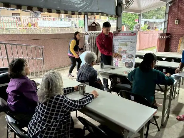 泰安消防隊前進文健站 提醒長輩「這件事」守護居家安全
