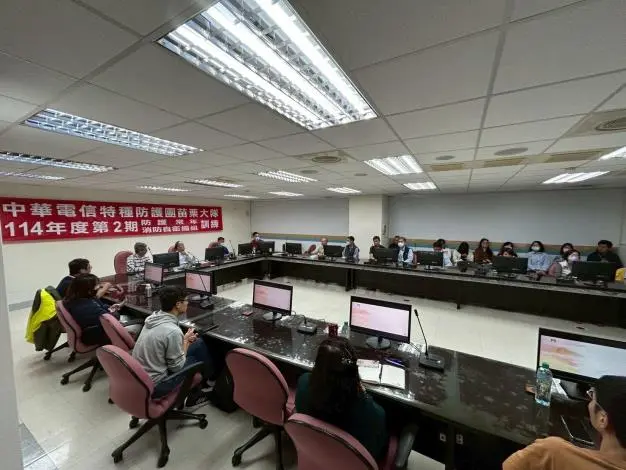 苗栗中華電信變身急救站!消防員親授防火、CPR+AED救命術